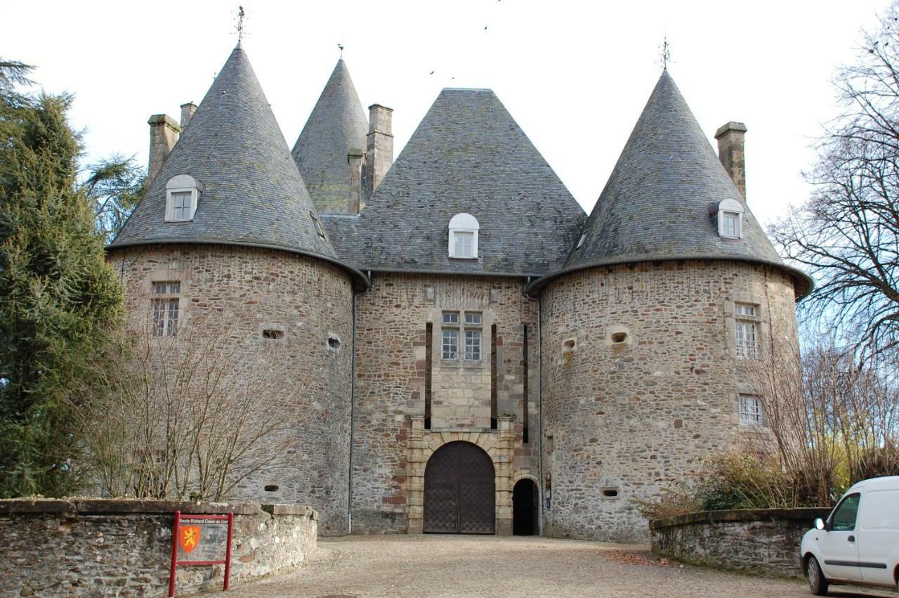 Maison Lyre, Pompadour Arnac-Pompadour Exterior photo